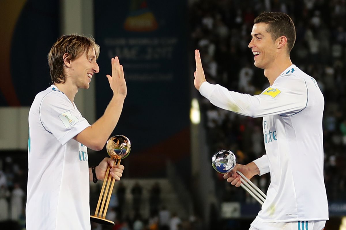 Luka Modric y Cristiano Ronaldo fueron dos jugadores fundamentales para el Real Madrid en el Mundial de Clubes. (Foto Prensa Libre: EFE)