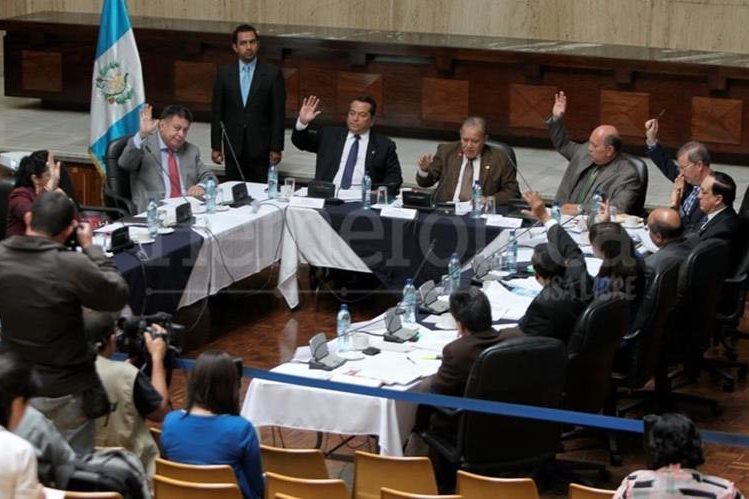 La Comisión de Postulación fijó la tabla de gradación que utilizarán para evaluar a los aspirantes a fiscal general. (Foto Prensa Libre: Hemeroteca PL)