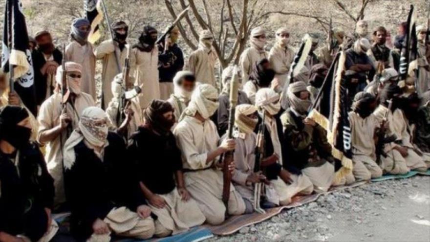 Integrantes del grupo terrorista Al-Qaeda. (Foto Prensa Libre: EFE/Archivo)