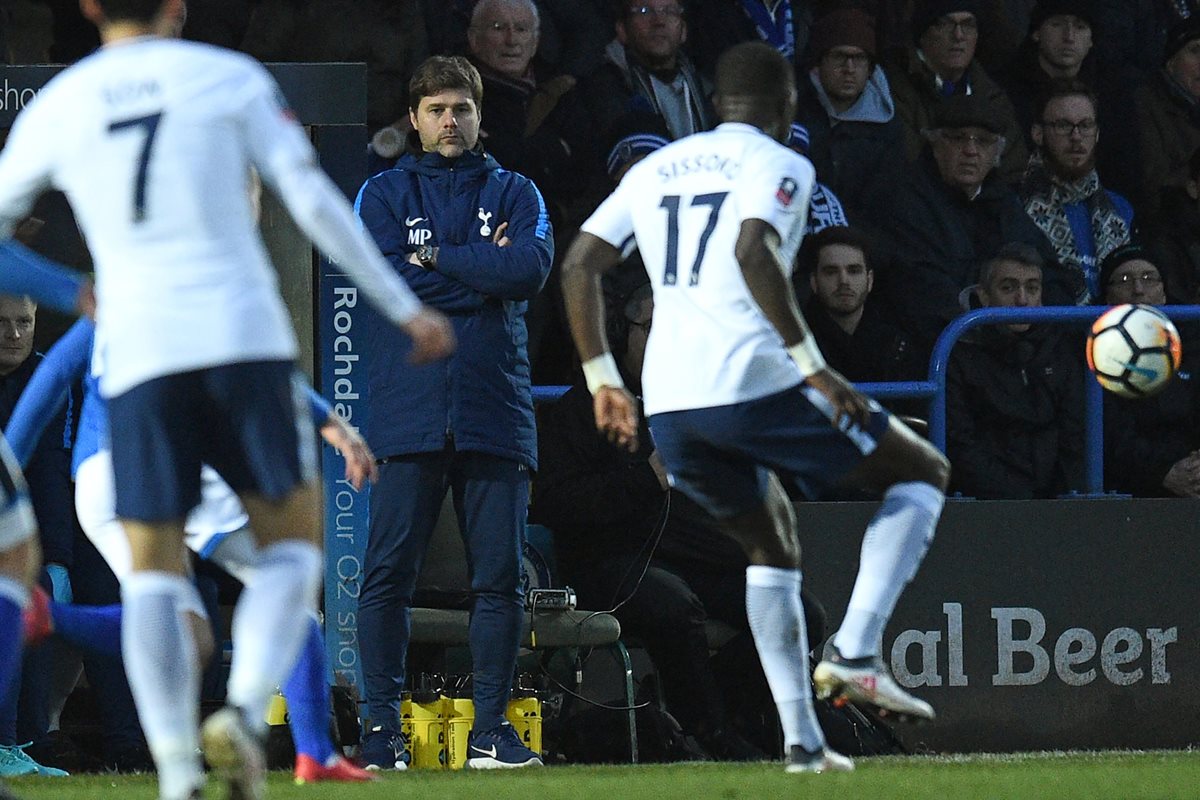 El técnico del Tottenah Mauricio Pochettino alabó a su jugador Moussa Dembélé. (Foto Prensa Libre: AFP)