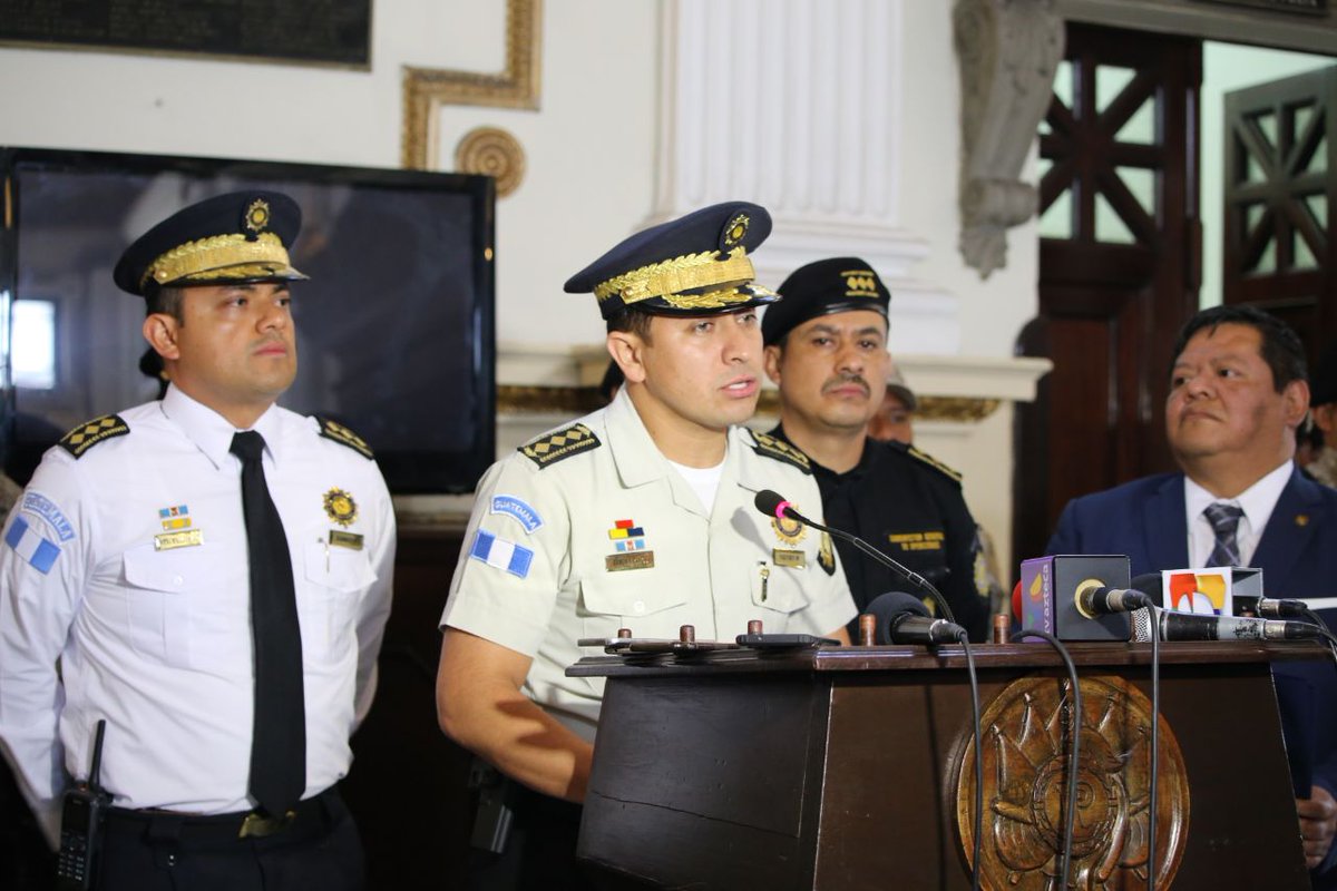 Nery Ramos y Ramos dirigió la Policía Nacional Civil desde septiembre del 2015. Sustituyó a Walter Velásquez. (Foto Prensa Libre: Hemeroteca PL)