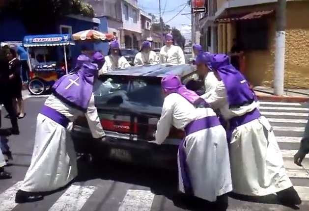 La temporada de procesiones en el Centro Histórico ha comenzado. (Foto Hemeroteca PL)