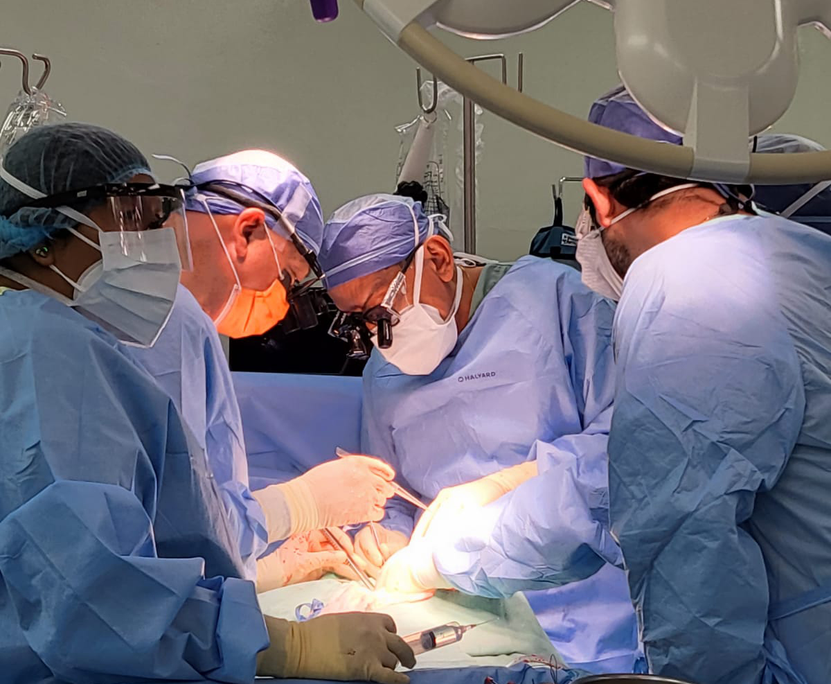 Realizan primera Revascularización Coronaria en Hospital El Pilar
