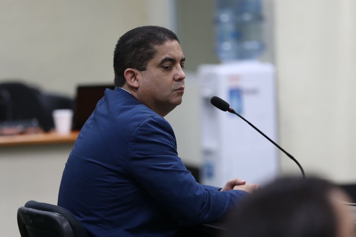 Juan Carlos Monzón aseguró durante el sexto día de su audiencia de anticipo de prueba, que el expresidente Otto Pérez Molina utilizó comisión por contrato con TCQ para comprar una propiedad. (Foto Prensa Libre: Esbin García)
