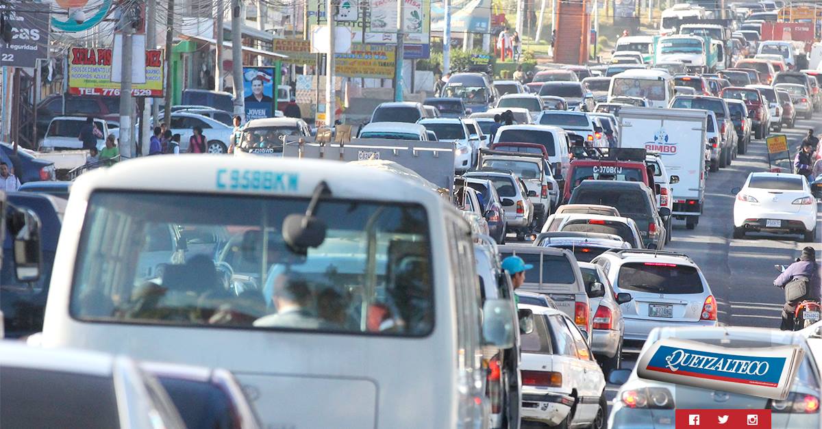 La Avenida Las Américas es un punto que tendrá refuerzo de agentes de la PMTQ debido a que es una zona de comercio. (Foto Prensa Libre: Raúl Juárez)