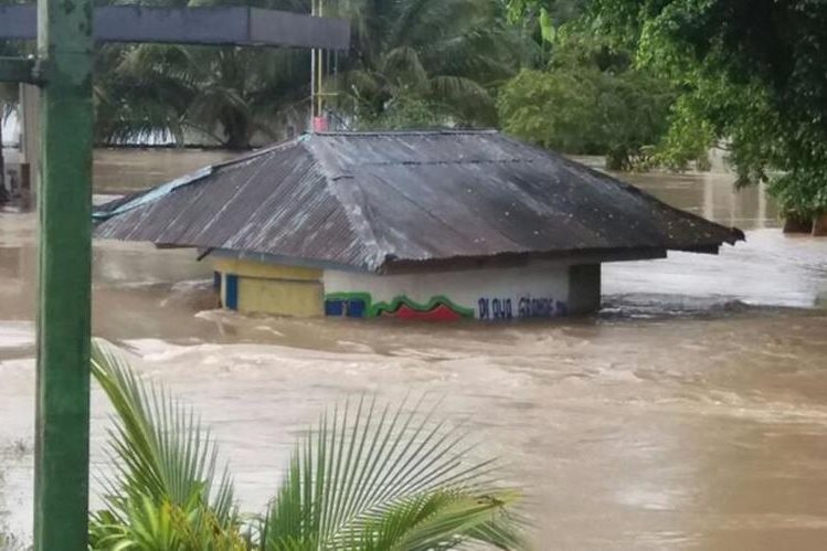 Las fuertes lluvias inundaron varias comunidades de Ixcán la semana pasada. (Foto Prensa Libre: Héctor Cordero)