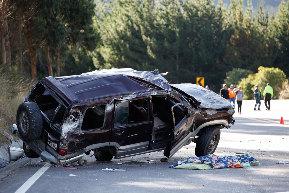 Accidente De Bus En Ecuador Deja 24 Muertos Mayoria Colombianos Y