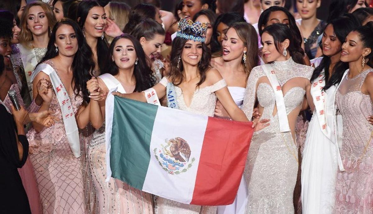 La destacada participación y conciencia social al migrante contribuyeron a llevar a la mexicana Ponce de León a obtener la corona Miss Mundo 2018. (Foto Prensa Libre: AFP)