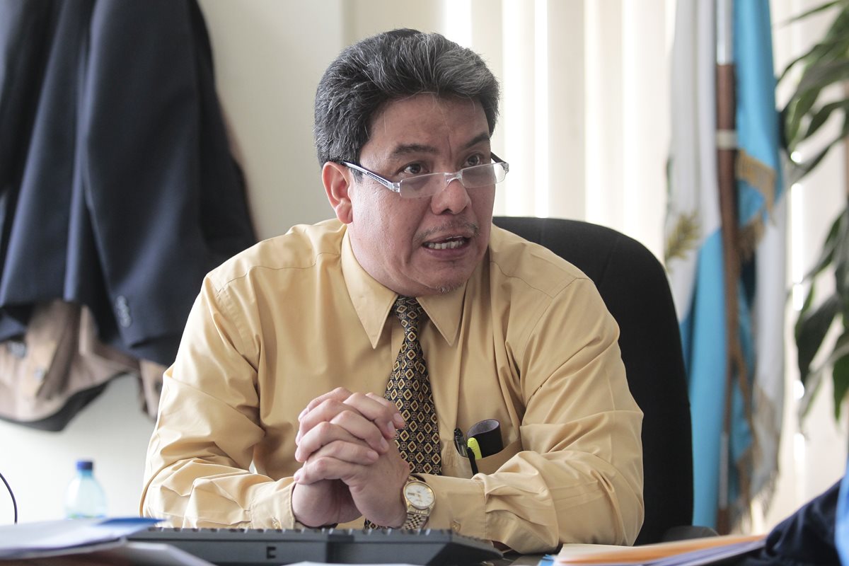 La CSJ decidió retirar la inmunidad al juez Mynor Barrera, por dejar en libertad bajo fianza a cinco exbanqueros. (Foto Prensa Libre: Hemeroteca PL)