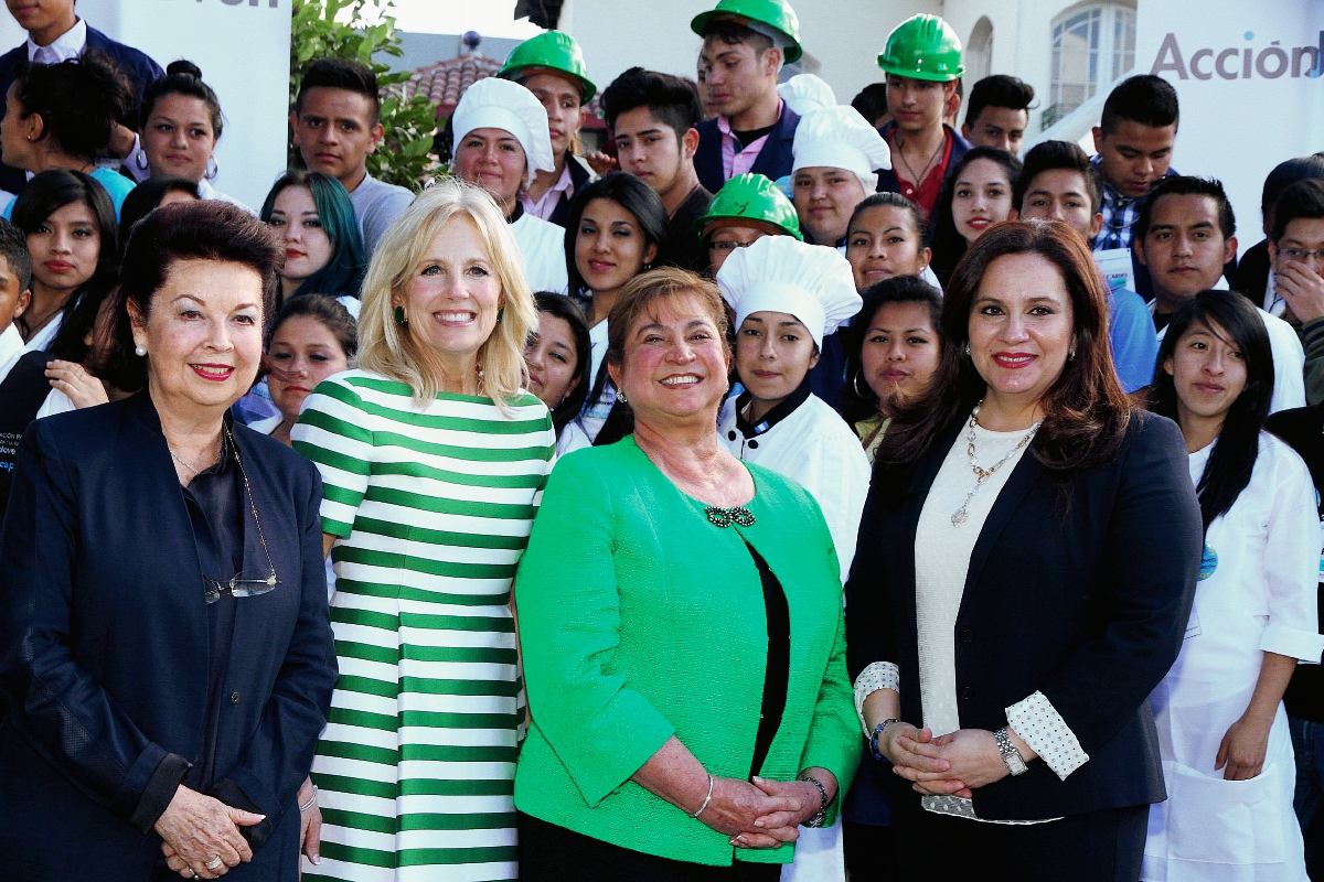 Jill Biden visitó Guatemala en marzo último junto con su esposo, el vicepresidente de EE. UU., Joe Biden, para comenzar la discusión sobre la migración infantil. (Foto Prensa Libre: Hemeroteca PL).