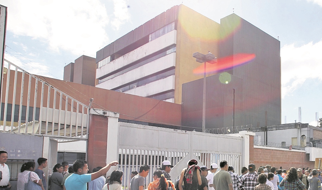 Las autoridades buscan que el Hospital General San Juan de Dios acoja la nueva Unidad de Trasplante de hígado y de páncreas. (Foto Prensa Libre: Hemeroteca PL)