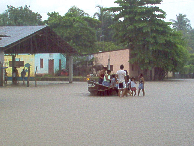 En Escuintla comunidades han sido evacuadas por inundaciones causadas por la lluvia.(Foto Prensa Libre: Hemeroteca PL).