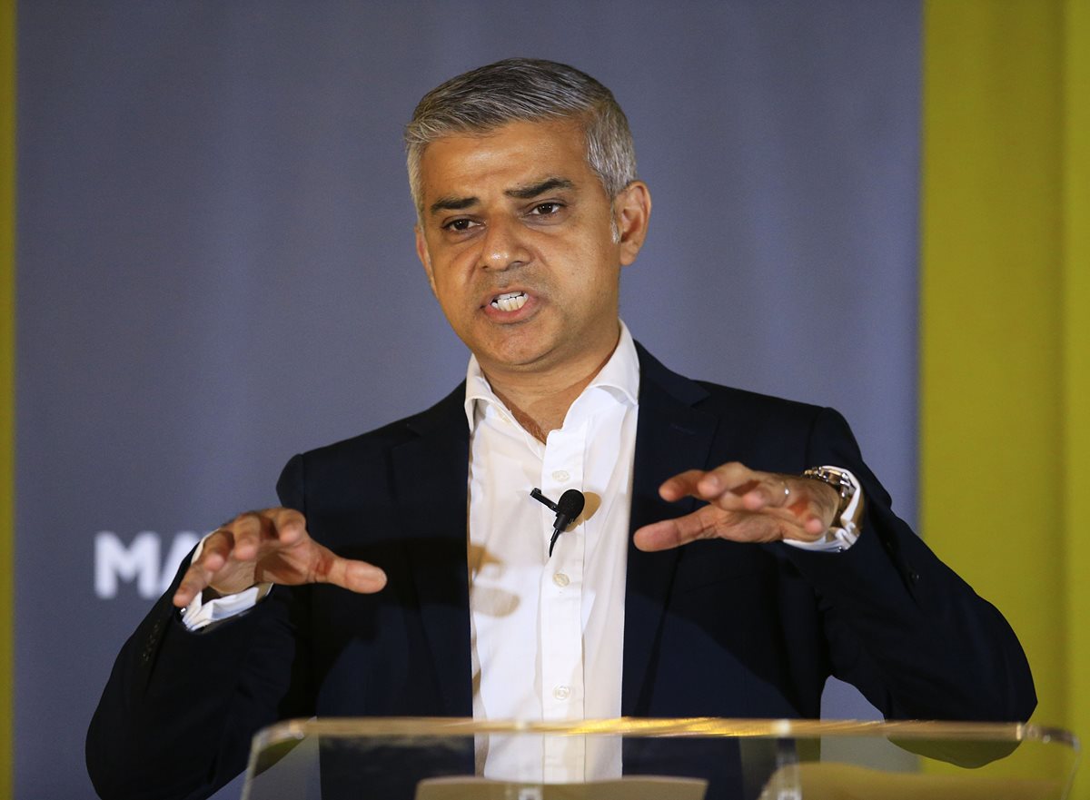 Sadiq Khan, nuevo alcalde de Londres. (Foto Prensa Libre: AP)