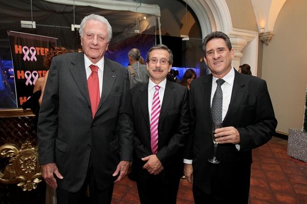 Enrique Neutze, William Méndez y  Roberto Alejos. (Foto Prensa Libre: Edwin Castro)
