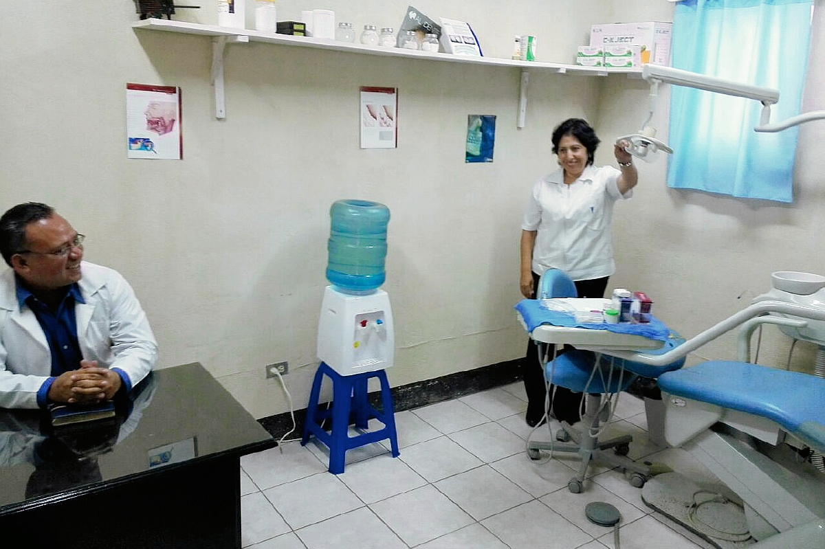 Esta es la clínica para atender a reos con problemas de salud, la medida es para evitar que salgan de prisión. Foto Prensa Libre: Edwin Bercián).
