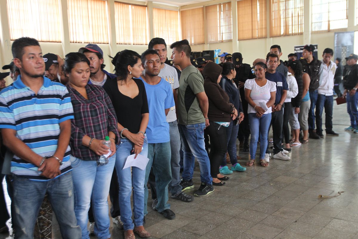 De acuerdo con el Ministerio Público la estructura también está vinculada con 30 asesinatos. (Foto Prensa Libre: Érick Avila)