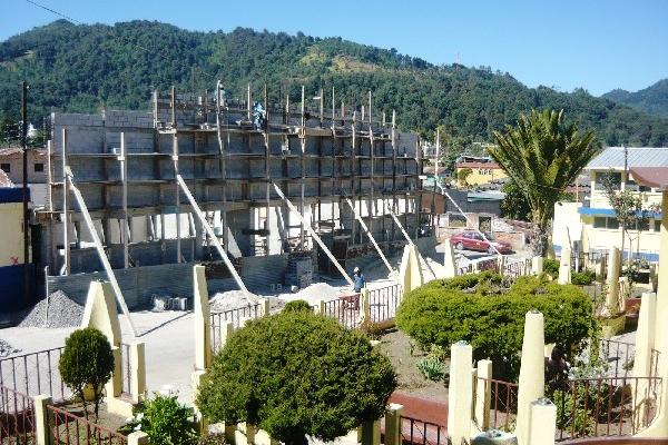 Avanzan trabajos  de obra municipal.