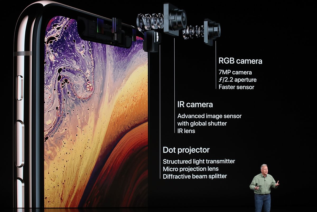 Phil Schiller, vicepresidente de marketing de Apple, fue el encargado de presentar el iPhone y todas sus características técnicas. (Foto Prensa Libre: AFP).