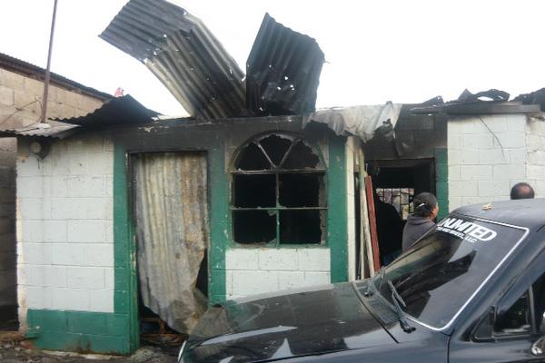 El incendio ocurrió en una vivienda de la zona 5 de San Marcos. ( Foto Prensa Libre: Genner Guzmán)