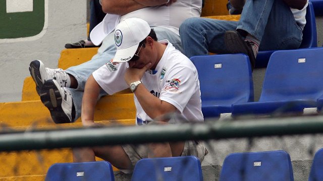 La afición de Comunicaciones no le dio una buena respuesta a su equipo. (Foto Prensa Libre: ANTONIO BARRIOS ALVARADO)