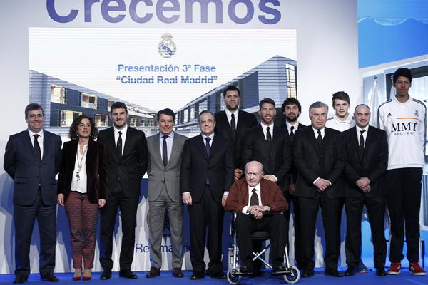 Acto de presentación de la tercera fase de la Ciudad Real Madrid. (Foto Prensa Libre: EFE)