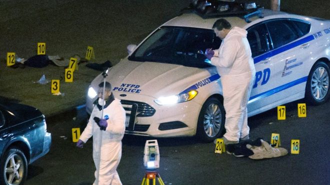 "Más de 1 de cada 7 de todas las víctimas de homicidios a nivel mundial es un hombre joven entre 15 y 29 años de edad en las Américas", indica la UNODC. (Foto Prensa Libre: AP)