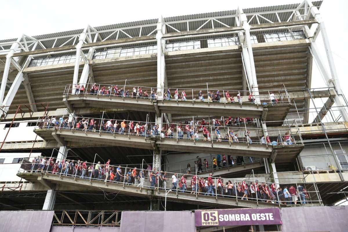 Saprissa agradeció en sus redes sociales a los aficionados que asistieron al estadio y guardaron la calma al momento de ser evacuados. (Foto Prensa Libre: cortesía Twitter Saprissa)