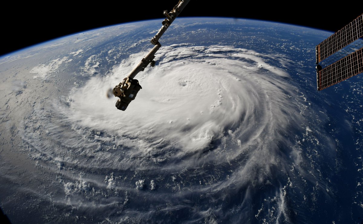 Desde la Estación Espacial se muestra una vista del ojo del huracán Florence mientras prosigue su avance en aguas del Atlántico hacia las costas estadounidenses. (Foto Prensa Libre: EFE)