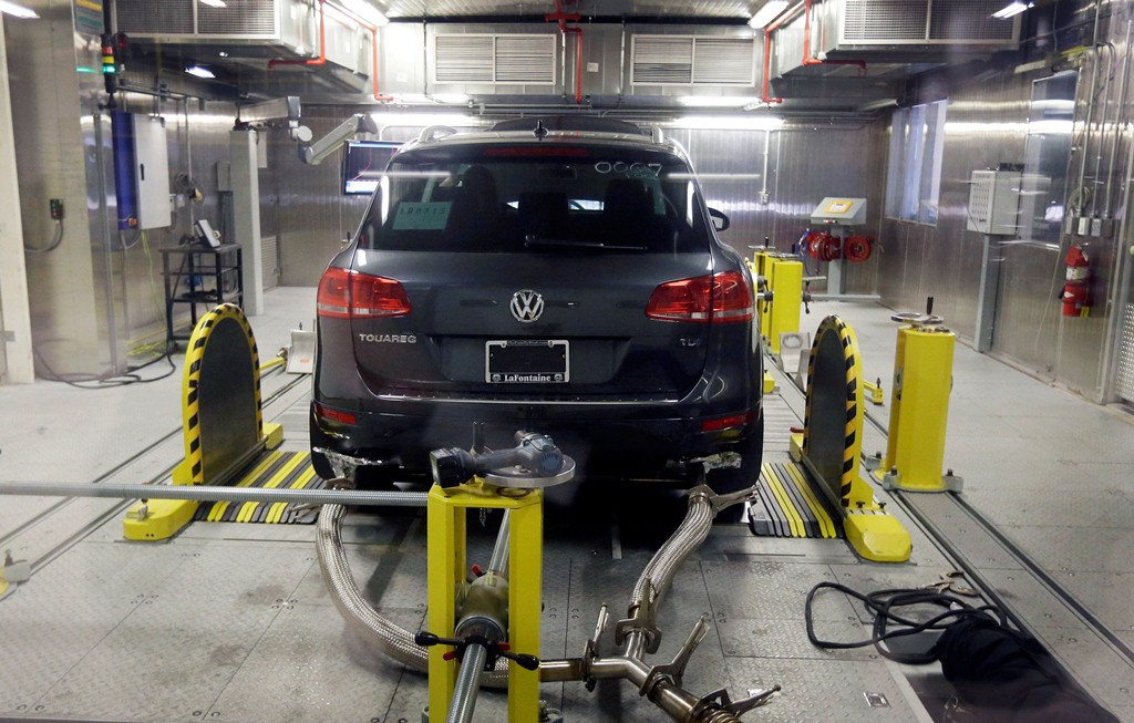 El vehículo tenía un software que reducía las emisiones en las pruebas. (Foto Prensa Libre: AP)
