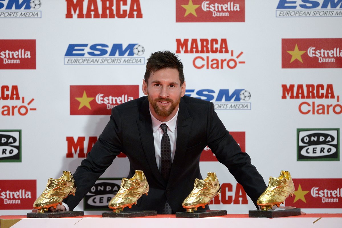 El astro argentino Lionel Messi ganó su cuarta Bota de Oro. (Foto Prensa Libre: AFP)