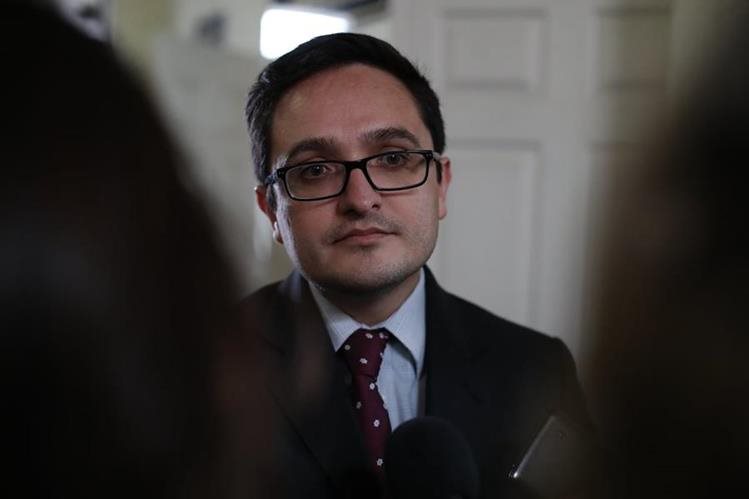 Jefe de la Feci, Juan Francisco Sandoval, se pronuncia ante la comisión que creó el Congreso de la República. (Foto Prensa Libre: Archivo)