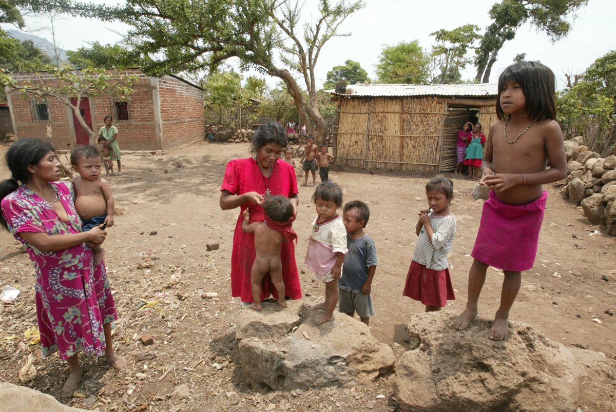 Cada 24 horas ante el MP son registradas en promedio 32 agresiones contra niños y adolescentes.(Foto Prensa Libre: Hemeroteca PL)