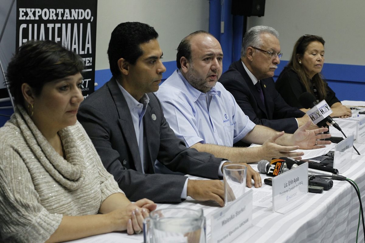 Cámaras empresariales se unen al llamado para aprobación de Ley de Empleo. (Foto Prensa Libre: Paulo Raquec)