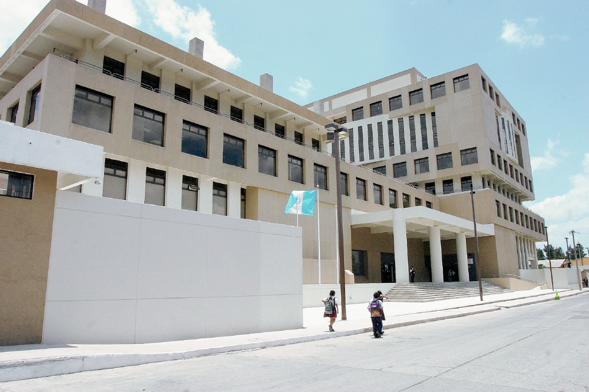 Acción Ciudadana presentó una nueva denuncia penal contra directivos del IGSS. (Foto Prensa Libre: Hemeroteca PL).