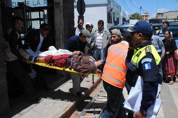 Ajpacajá fue trasladado al hospital.