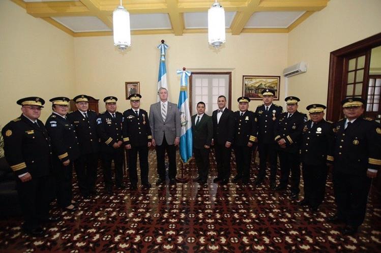 Degenhart destituyó a más integrantes de la cúpula policial. (Foto Prensa Libre: Gobernación)