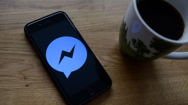 Messenger, la aplicación de mensajería de Facebook, permite compartir contenido en privado. Foto Prensa Libre: Getty Images