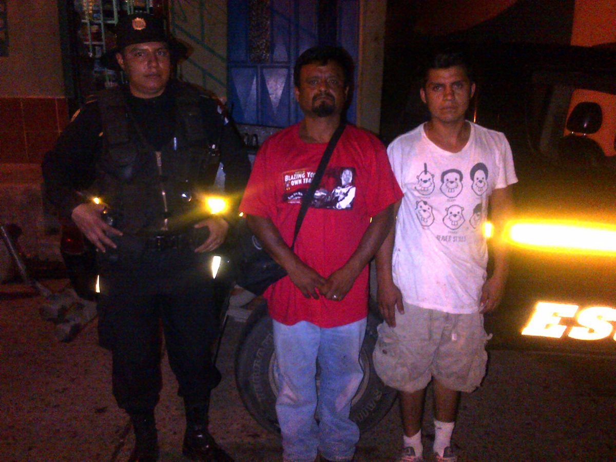 Dos hombres de nacionalidad mexicana son señalados de tráfico de personas. (Foto Prensa Libre: Carlos Paredes)