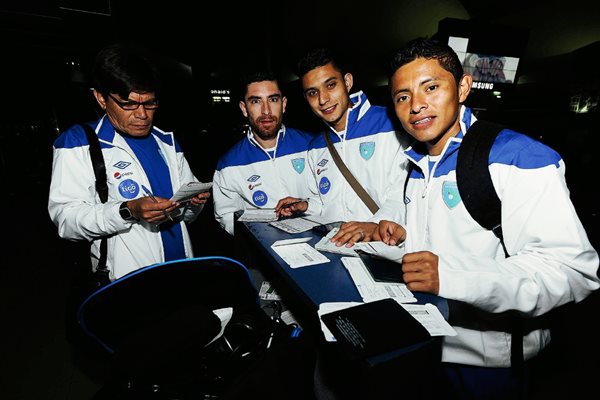 Selección Nacional se prepara para enfrentar la Copa de Oro. (Foto Prensa Libre: Francisco Sánchez).