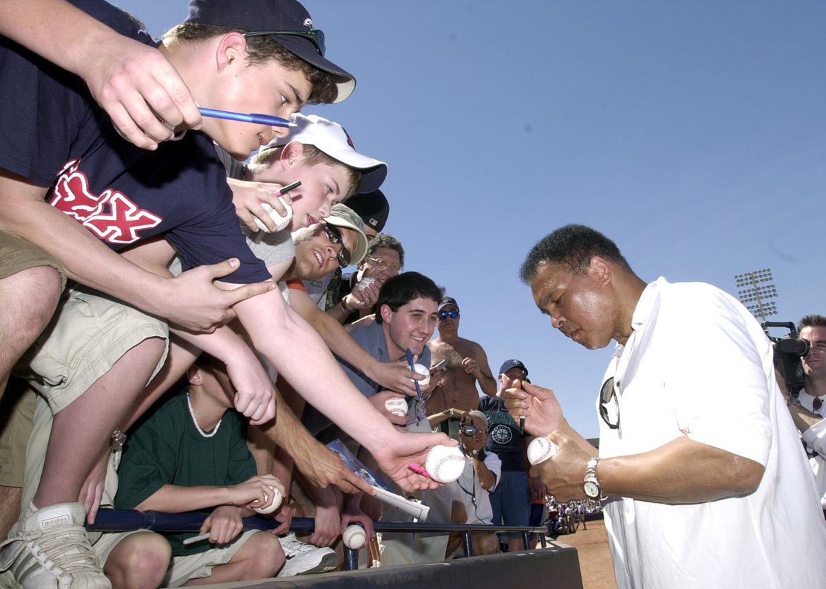 Mohamed Alí era muy querido dentro de la afición del boxeo. (Foto Prensa Libre: Hemeroteca PL)