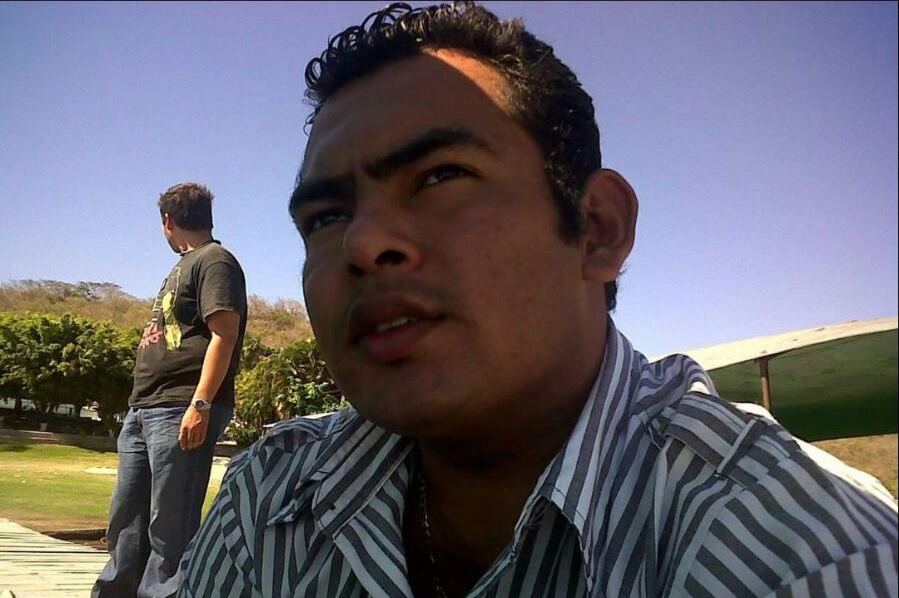 Carlos Antonio Cuellar Trabanino es capturado en Asunción Mita, Jutiapa, sindicado de distribuir pornografía infantil. (Foto Prensa Libre: PNC)