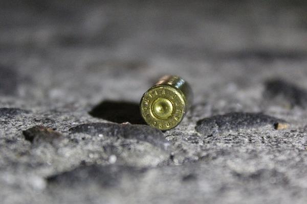 Uno de los casquillos encontrados en el lugar del ataque contra el periodista Nery Morales en Mazatenango. (Foto Prensa Libre )