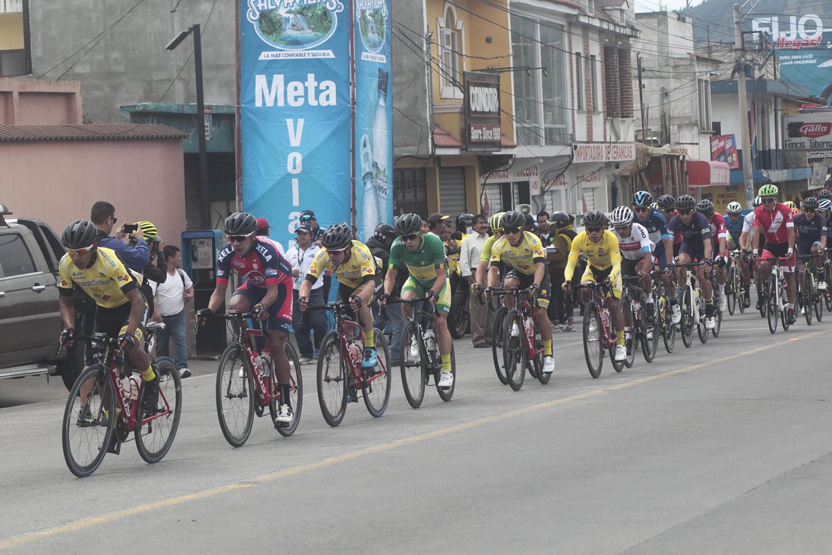 Los ciclistas volverán a salir a escena este miércoles. (Foto Prensa Libre: Norvin Mendoza)