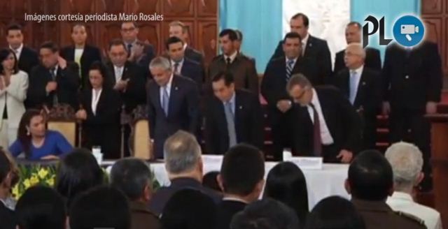 Acto oficial donde el Gobierno confirmó la intención de solicitar la permanencia de la Cicig hasta 2017. (Foto Prensa Libre: Mario Rosales)