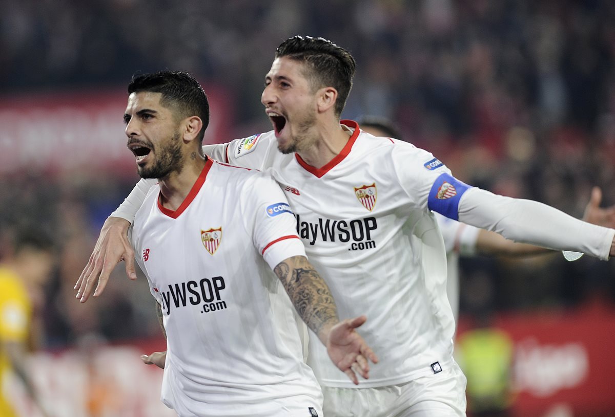 El Sevilla noquea al Atlético para meterse en 'semis' de la Copa del Rey. (Foto Prensa Libre: AFP)