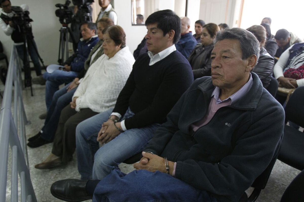 Audiencia de primera declaración contra cinco involucrados en compras fraccionadas en el Juzgado Octavo de Instancia Penal. (Foto Prensa Libre: Paulo Raquec)