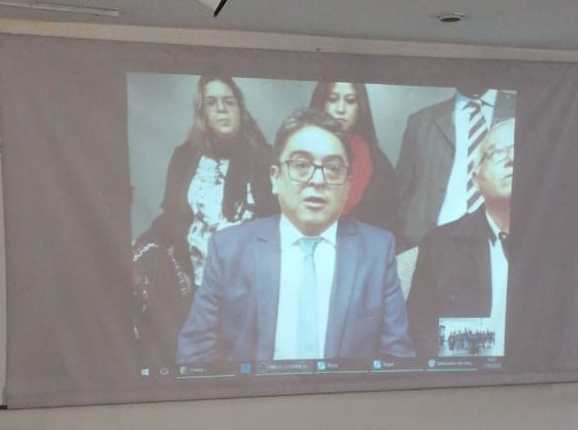 El procurador Jordán Rodas habla por videoconferencia desde Colorado, EE. UU. (Foto Prensa Libre: William Oliva)