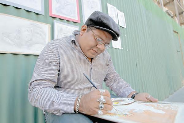 Para Melvin Rodríguez, de 40 años, el dibujo es un pasatiempo que le genera algunos ingresos.