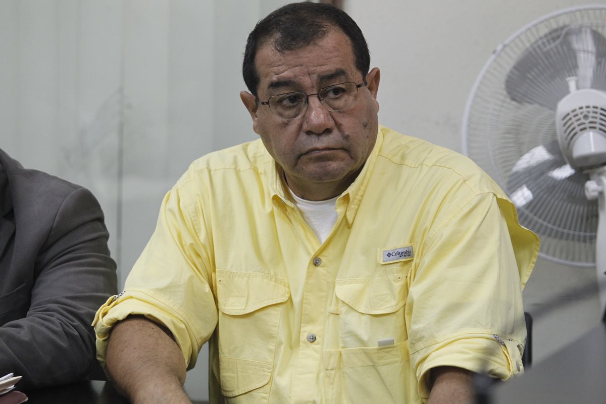 Jacobo Esdras Salán Sánchez y Napoleón Rojas Méndez afrontarán un nuevo juicio por desvío de Q30 millones.