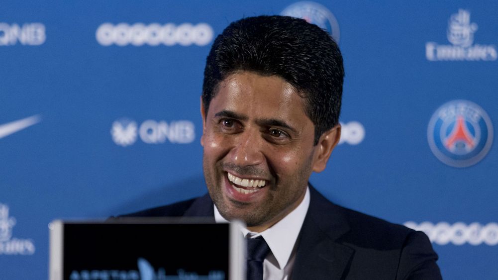 Nasser Al-Khelaifi, presidente del PSG, es vinculado con pagos de soborno con los derechos de transmisión de la Copa del Mundo 2026 y 2030. (Foto Prensa Libre: AFP)